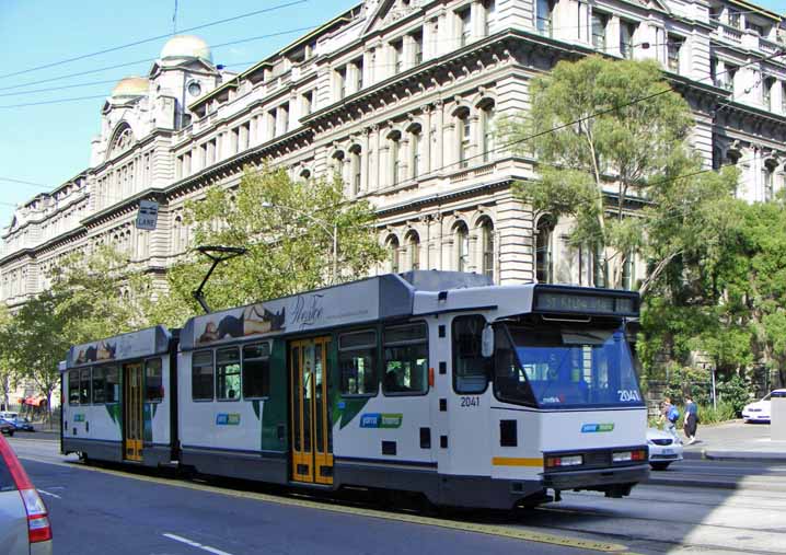 Yarra Trams B class 2041